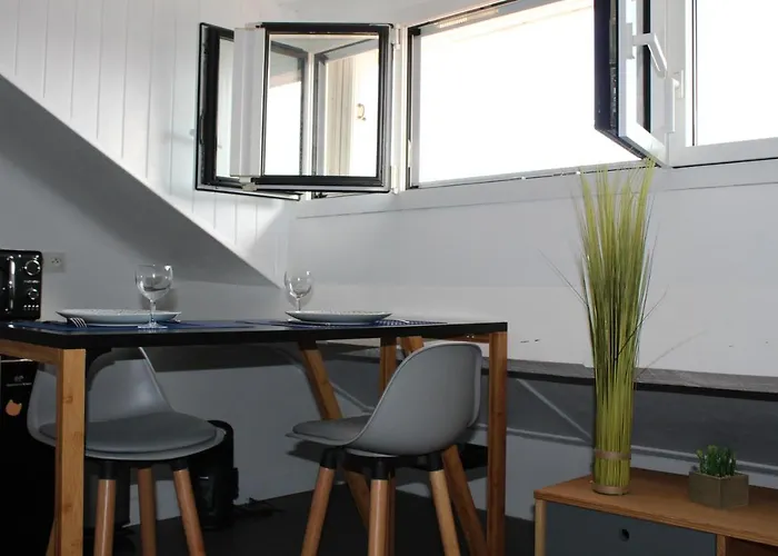 Hyper Centre Avec Vue Sur Les Pyrenees Апартаменты *